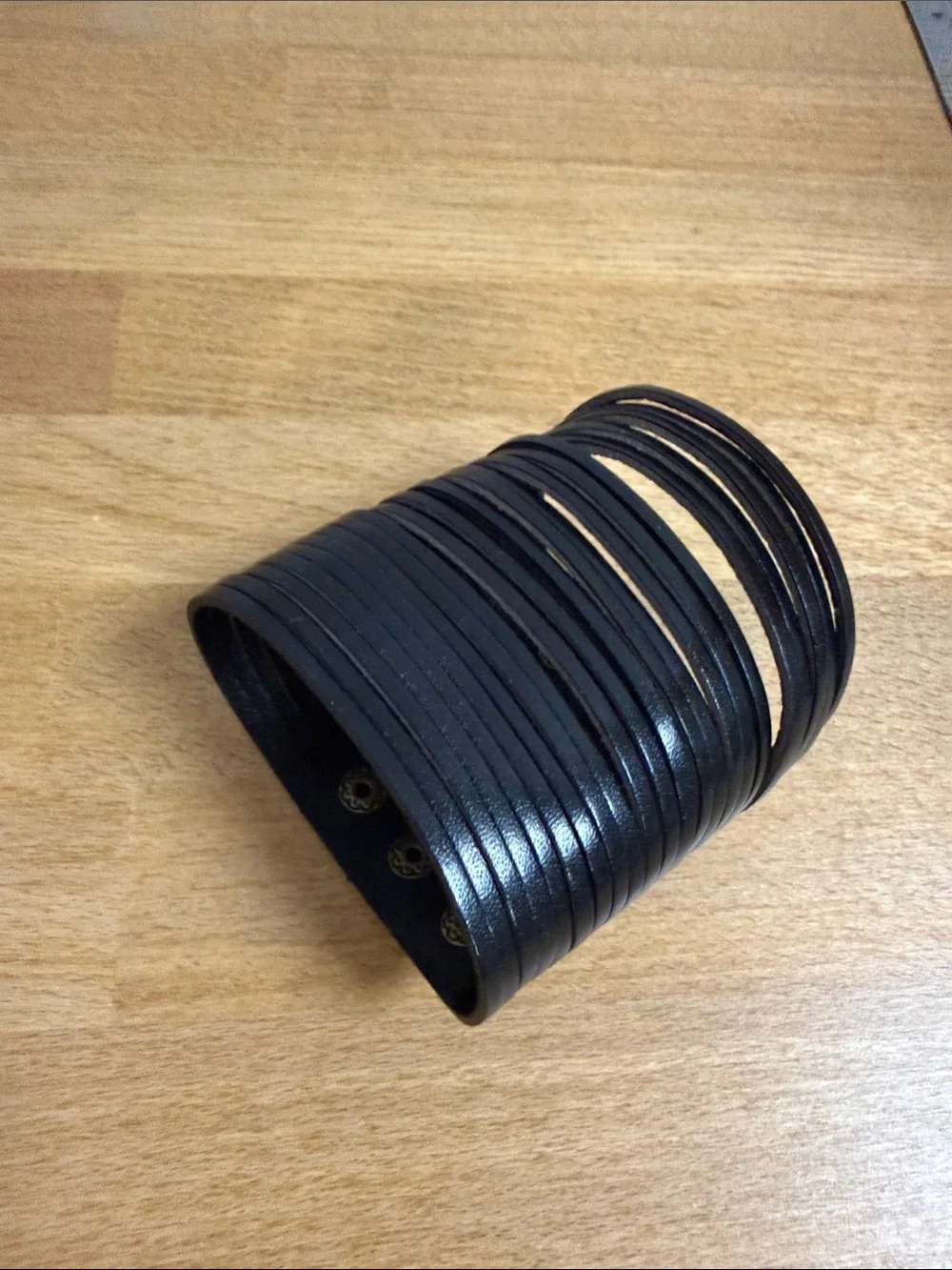 Faux leather wide black bracelet - Picture 2 of 3